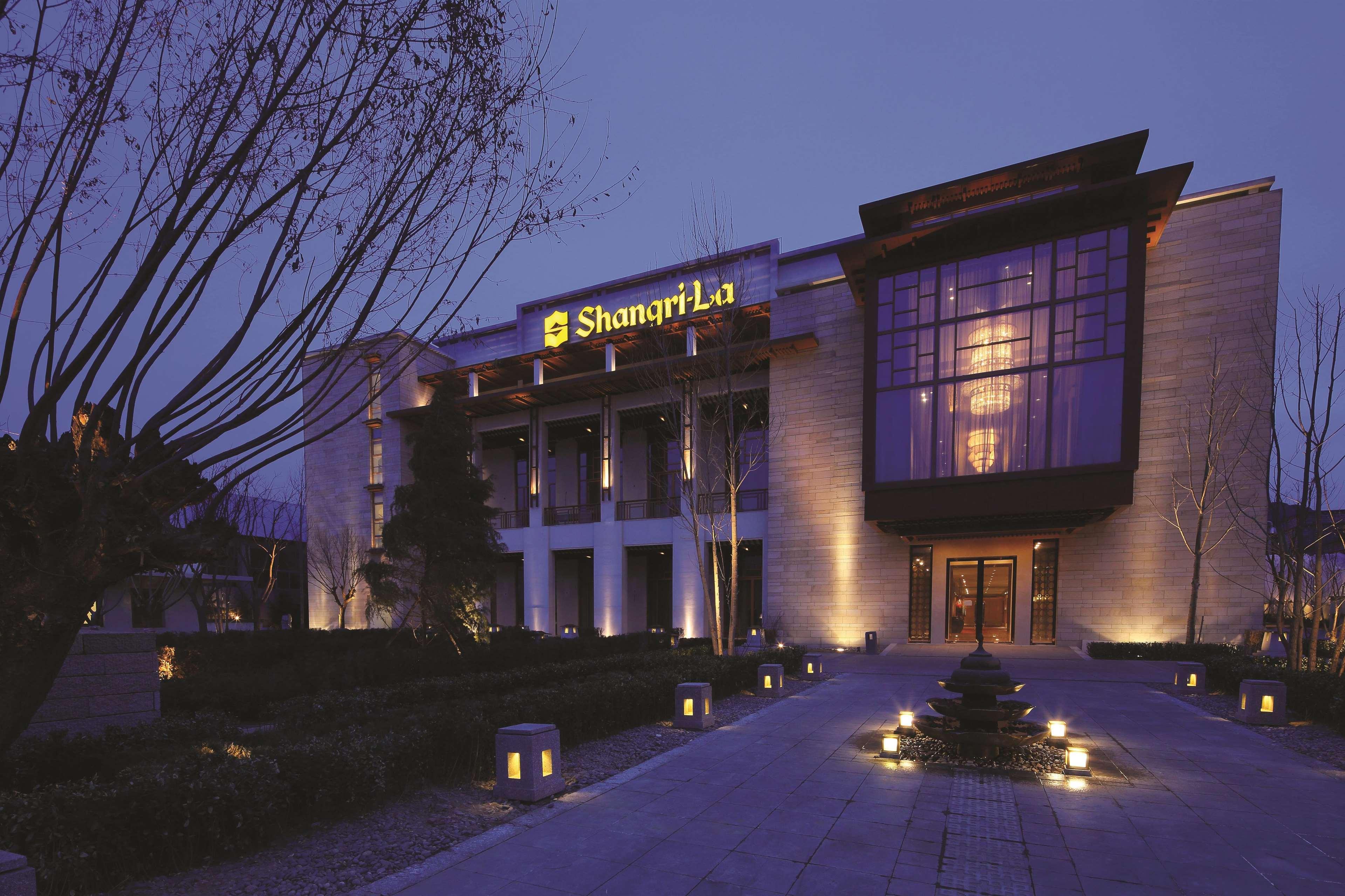 Shangri-La Lhasa Exteriör bild