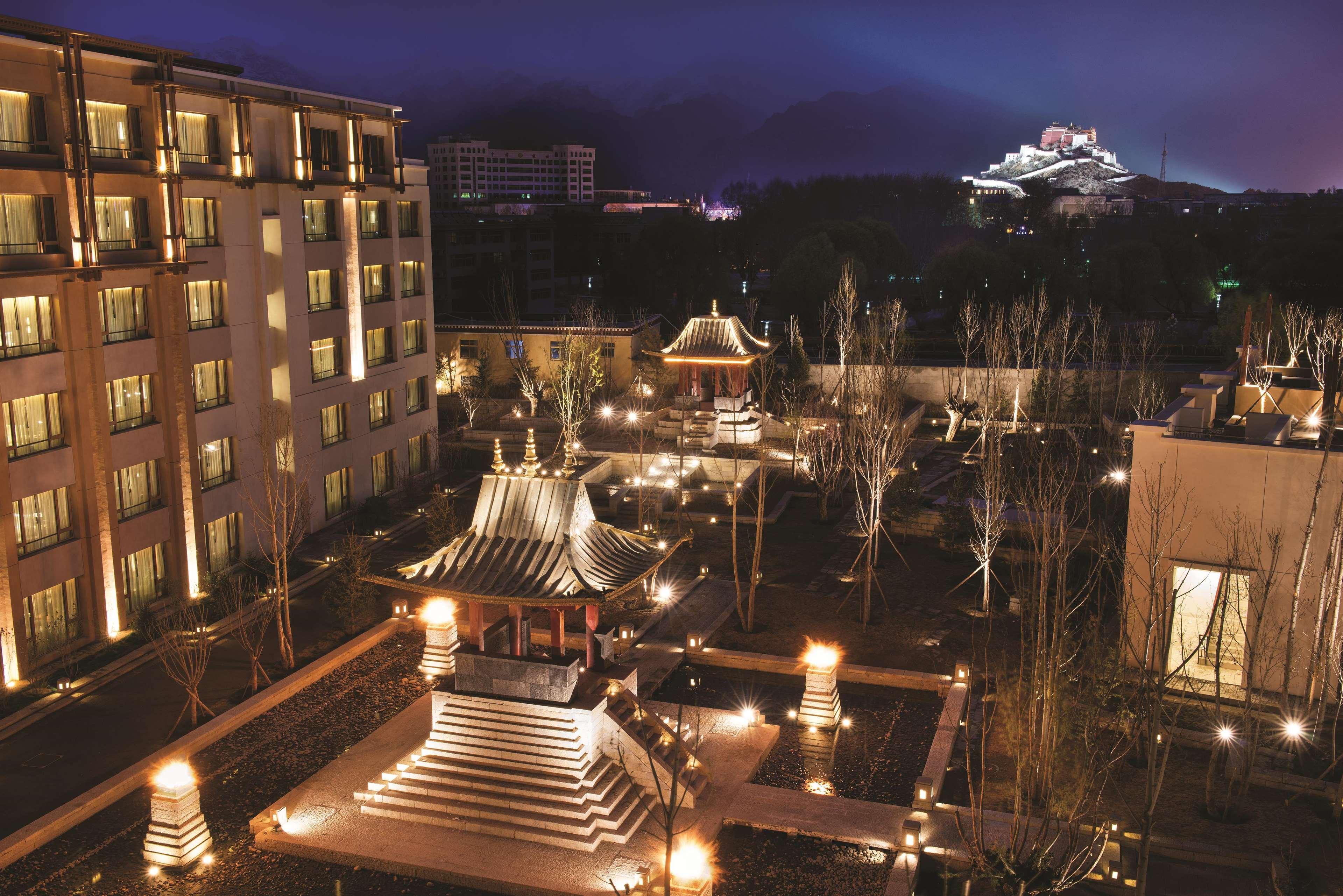 Shangri-La Lhasa Exteriör bild