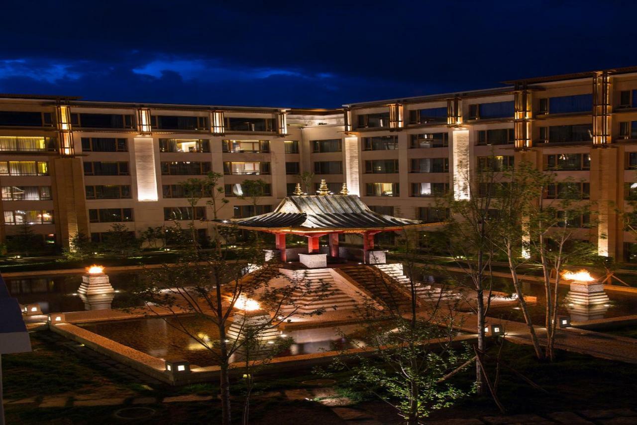 Shangri-La Lhasa Exteriör bild